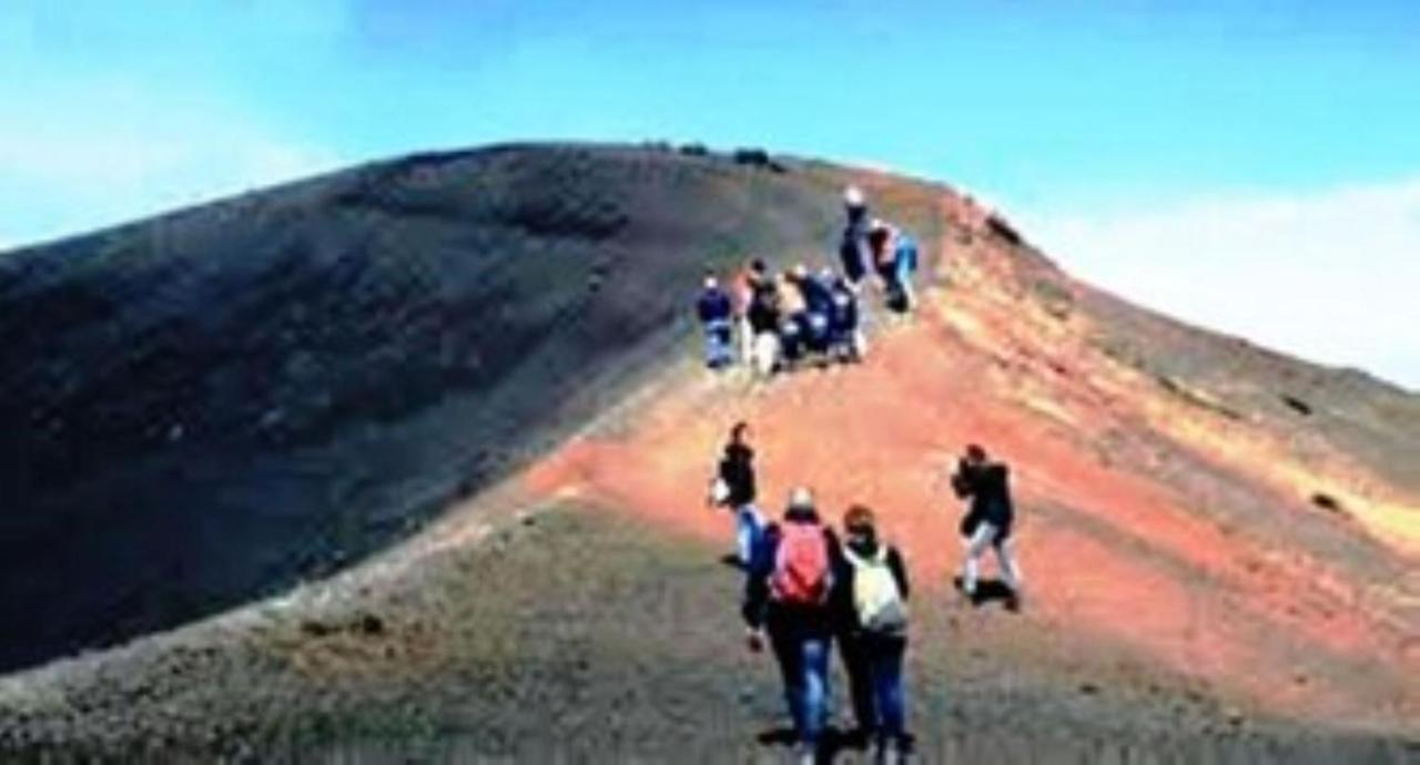 Case Vacanze Dietroserra Viagrande Exterior foto